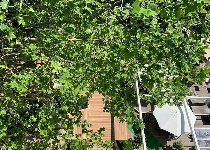 Saraceno With Private מלון מילאנו מריטימה