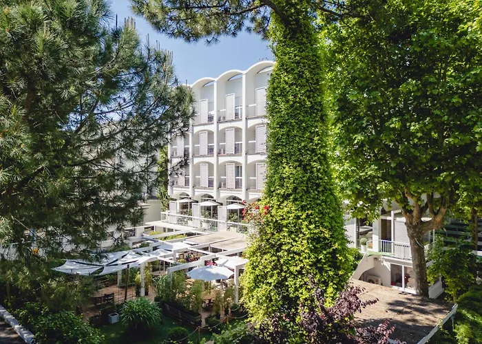 Saraceno With Private Hotel