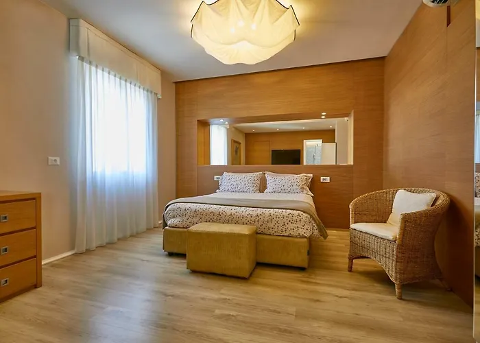 Saraceno With Private Hotel